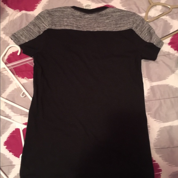 Pink VS Shirt - Picture 2 of 2